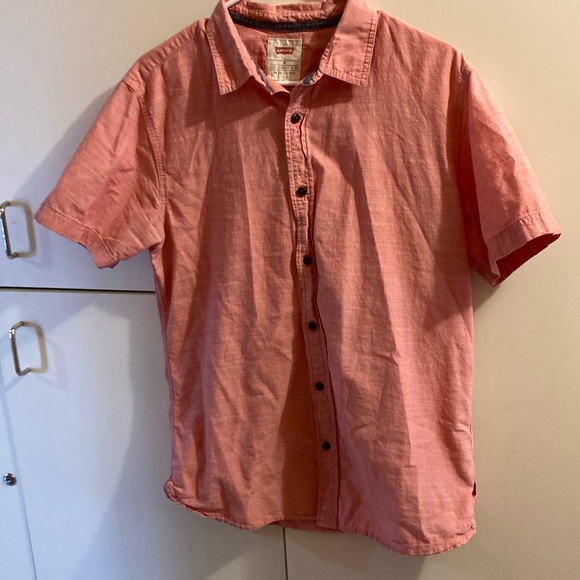 Levi’s short sleeve button down shirt salmon - Picture 3 of 7